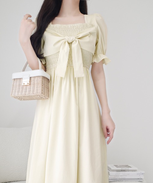 mily bilet(ミウィビレット)の「【mily bilet】一目ぼれ確定。大人フェミニン♪ビッグリボン使いシャーリングワンピース(ロング丈)(ワンピース・レディース・ブルー/ピンクベージュ/アイボリー/アイボリー系1・MEDIUM/LARGE/SMALL/X-LARGE)」の10枚目の写真