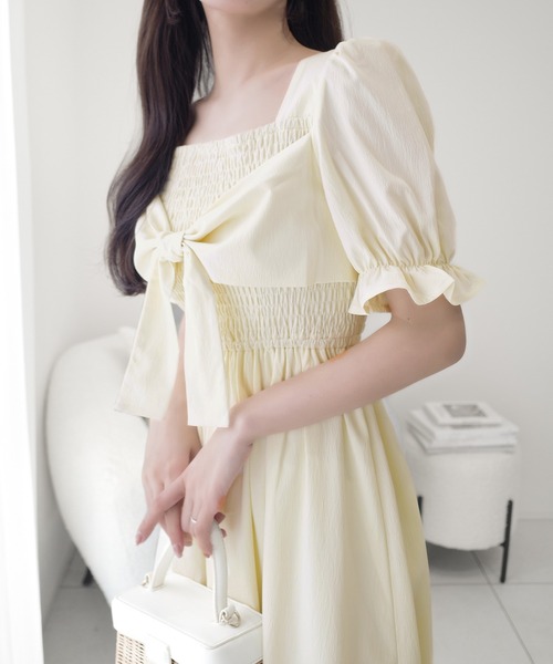 mily bilet(ミウィビレット)の「【mily bilet】一目ぼれ確定。大人フェミニン♪ビッグリボン使いシャーリングワンピース(ロング丈)(ワンピース・レディース・ブルー/ピンクベージュ/アイボリー/アイボリー系1・MEDIUM/LARGE/SMALL/X-LARGE)」の9枚目の写真