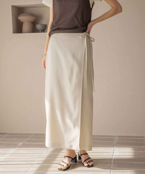 LOWRYS FARM(ローリーズファーム)の「ホップサックラップスカート 242768(スカート・レディース・ブラウン/グリーン/アイボリー/チャコールグレー・FREE)」の2枚目の写真