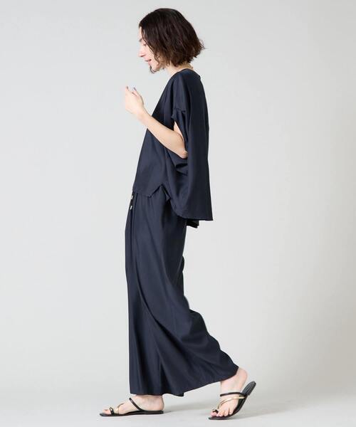 Liesse（リエス）の「ワイドシルエットブラウス（シャツ/ブラウス・レディース・ホワイト/グリーン/ネイビー・FREE）」の10枚目の写真