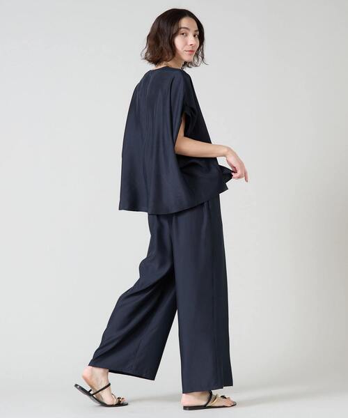 Liesse（リエス）の「ワイドシルエットブラウス（シャツ/ブラウス・レディース・ホワイト/グリーン/ネイビー・FREE）」の11枚目の写真