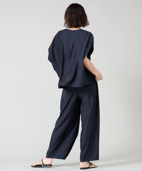 Liesse（リエス）の「ワイドシルエットブラウス（シャツ/ブラウス・レディース・ホワイト/グリーン/ネイビー・FREE）」の12枚目の写真