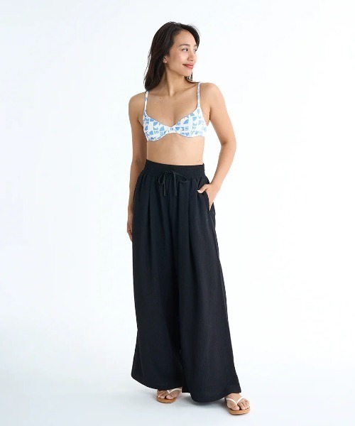 BILLABONG（ビラボン）の「BILLABONG レディース UTILITY STRIPED CREPE LONG PANTS ラッシュレギンス 【2025年春夏モデル】/ビラボン水陸両用ワイドパンツ（その他パンツ・レディース・ブラック/ホワイト・MEDIUM）」の7枚目の写真