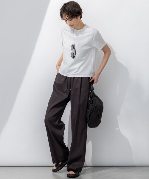 23区 L(ニジュウサンクオオキイサイズ)の「【洗える】ハイエンド クルーネック Tシャツ(Tシャツ/カットソー・レディース・ホワイト系/ローズ系/ブラック系/ダークブラウン系・44/46/48)」の5枚目の写真