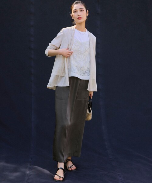 23区 L(ニジュウサンクオオキイサイズ)の「【洗える】ハイエンド クルーネック Tシャツ(Tシャツ/カットソー・レディース・ホワイト系/ローズ系/ブラック系/ダークブラウン系・44/46/48)」の8枚目の写真