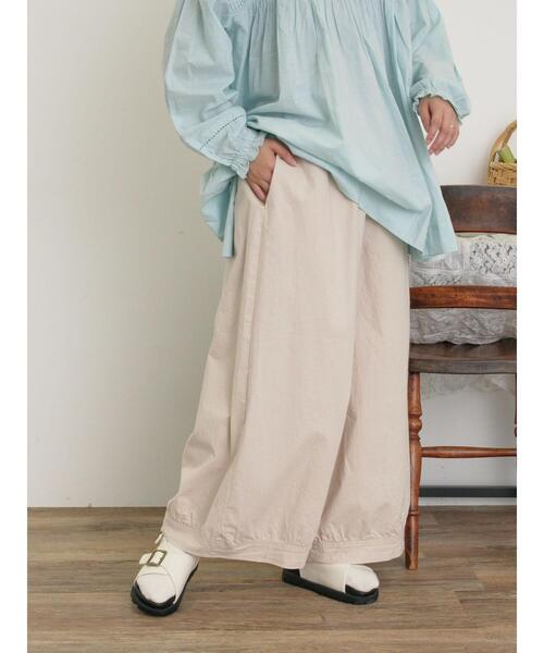 Samansa Mos2（サマンサ モスモス）の「【M/Lサイズ】裾切替ギャザーワイドパンツ（その他パンツ・レディース・キナリ/ネイビー/モカ・M/L）」の4枚目の写真