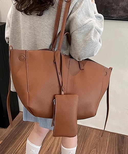 Dita Muaj.（ディータムアージュ）の「【A4すっぽり】通勤・通学にぴったり。ステッチが大人かわいいトート（ショルダーバッグ・レディース・ブラック/ホワイト/ブラウン・FREE）」の7枚目の写真