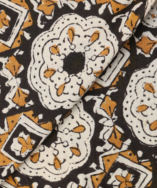 JOURNAL STANDARD relume(ジャーナルスタンダード レリューム)の「bunai 別注 KALAMKARI プリント 半袖シャツ(シャツ/ブラウス・メンズ・マスタード/ボルドー/ブラック/アイボリー・MEDIUM/LARGE)」の15枚目の写真