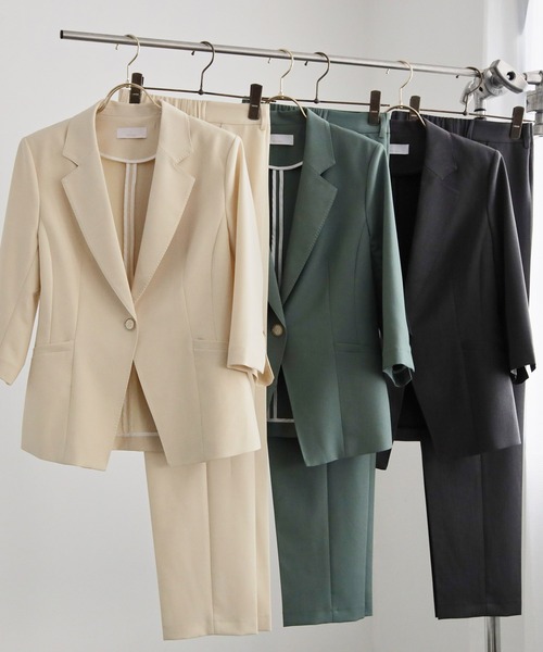 DRESS PLUS（ドレスプラス）の「一つボタンがリラクシーなセットアップスーツ（スーツパンツ・レディース・グリーン/チャコールグレー/ベージュ・XXL/XXXL/M/L/XL）」の12枚目の写真