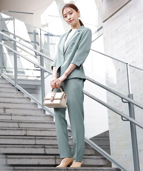 DRESS PLUS（ドレスプラス）の「一つボタンがリラクシーなセットアップスーツ（スーツパンツ・レディース・グリーン/チャコールグレー/ベージュ・XXL/XXXL/M/L/XL）」の7枚目の写真