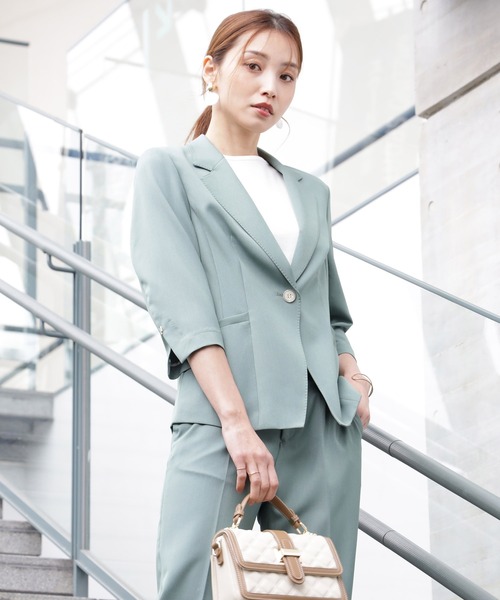 DRESS PLUS（ドレスプラス）の「一つボタンがリラクシーなセットアップスーツ（スーツパンツ・レディース・グリーン/チャコールグレー/ベージュ・XXL/XXXL/M/L/XL）」の9枚目の写真