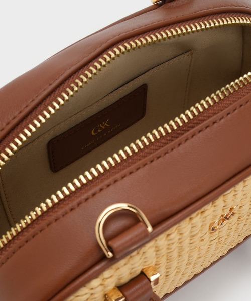 CHARLES & KEITH(チャールズ & キース)の「ラフィア&レザー トップハンドルバッグ(ハンドバッグ・レディース・ベージュ系その他4・S)」の5枚目の写真