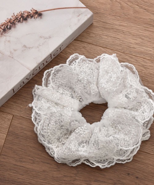 VIBGYOR Women（ヴィブジョー　ウィメン）の「【urge select】総レース オーガンジー ボリュームシュシュ（シュシュ・レディース・ホワイト/ブラック/ベビーピンク/アイボリー・FREE）」の7枚目の写真