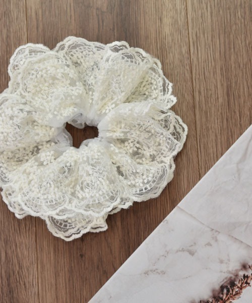 VIBGYOR Women（ヴィブジョー　ウィメン）の「【urge select】総レース オーガンジー ボリュームシュシュ（シュシュ・レディース・ホワイト/ブラック/ベビーピンク/アイボリー・FREE）」の10枚目の写真