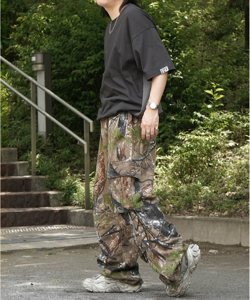 INHABITANT(インハビタント)の「【INHABITANT】ビッグシルエット フロントプリント 切替 半袖ドロストTシャツ カットソー ユニセックス(Tシャツ/カットソー・メンズ・チャコール/ホワイト/ブラック・M/L)」の19枚目の写真