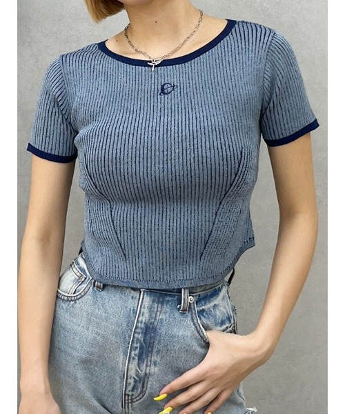 EVRIS（エヴリス）の「バイカラープレーティングバックオープンニット（ニット/セーター・レディース・イエロー/ブラック/ブルー・FREE）」の3枚目の写真