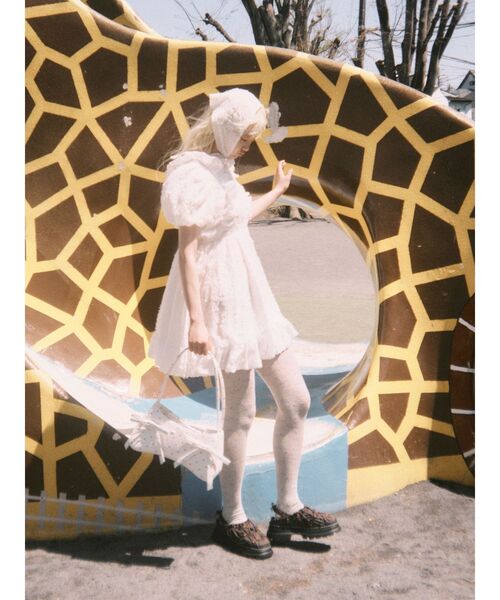 merry jenny（メリージェニー）の「Puffer ribbon sabot（サンダル・レディース・ブラウン/ブラック・MEDIUM/LARGE）」の22枚目の写真