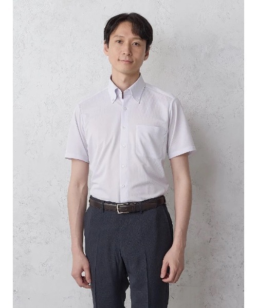 Perfect Suit FActory(パーフェクトスーツファクトリー)の「【冷感/完全ノーアイロン】半袖アイシャツ【アイスセンサー】ボタンダウン ホワイト/サックス/ラベンダー(ビジネスシャツ・メンズ・ラベンダー/ホワイト/サックスブルー・LL/3L/L/M/S)」の3枚目の写真