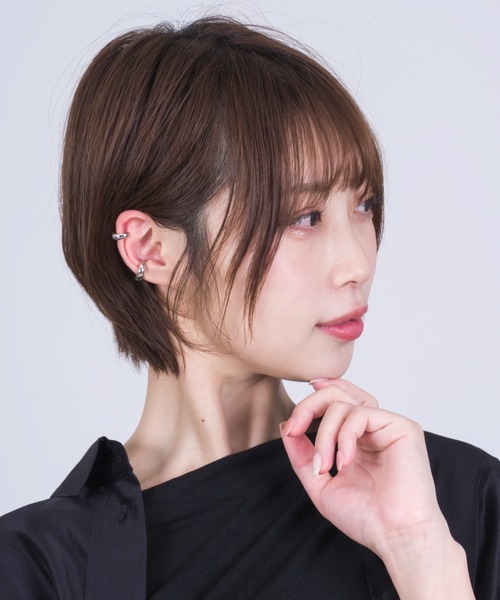 TOM WOOD(トムウッド)の「【TOMWOOD】Ear Cuff Thick イヤーカフ シルバー ユニセックス(イヤーカフ・レディース・シルバー・S/M)」の18枚目の写真
