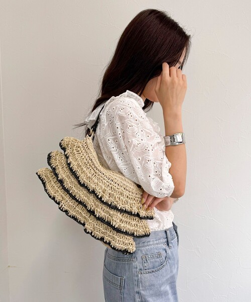 fredy emue（フレディエミュ）の「フリルペーパー2WAYショルダーバッグ（かごバッグ・レディース・ブラック系その他3/イエロー系その他3・FREE）」の2枚目の写真