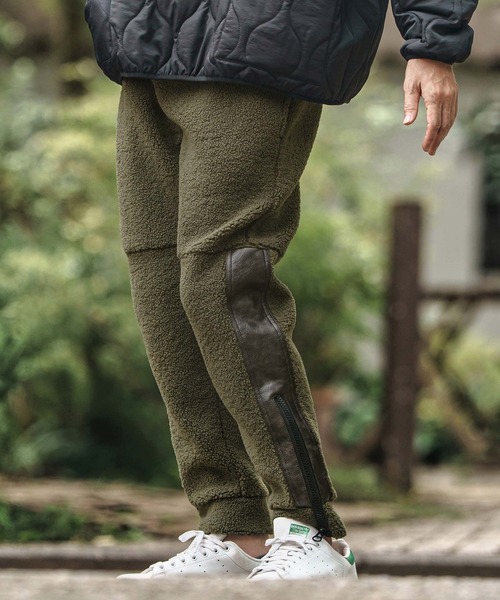 CAMBIO（カンビオ）の「mp13812- Sheep Like Boa Synthetic Leather Side Zip Jogger Pants レザージョガーパンツ（その他パンツ・メンズ・オリーブ×ブラック/ブラック×ホワイト/ブラック×ブラック・S/M/L）」の11枚目の写真