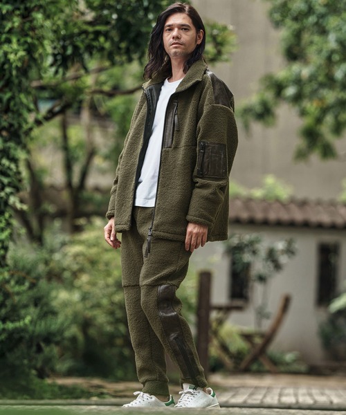 CAMBIO（カンビオ）の「mp13812- Sheep Like Boa Synthetic Leather Side Zip Jogger Pants レザージョガーパンツ（その他パンツ・メンズ・オリーブ×ブラック/ブラック×ホワイト/ブラック×ブラック・S/M/L）」の13枚目の写真