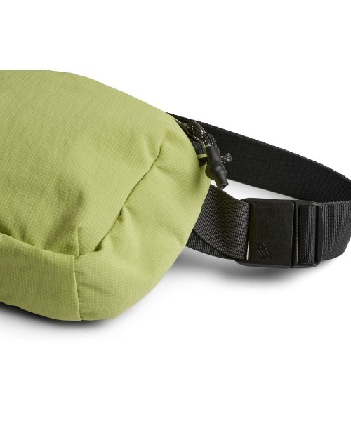 entre square(アントレスクエアー)の「Bellroy/ボディバッグ/ウエストポーチ Lite Belt Bag KIWI(廃盤カラー)(ボディバッグ/ウエストポーチ・メンズ・ライトグリーン・ONESIZE)」の6枚目の写真