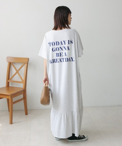 Bou Jeloud(ブージュルード)の「裾ペプラムフリルワンピース(ワンピース・レディース・チャコールグレー/ライトグレー・38)」の2枚目の写真