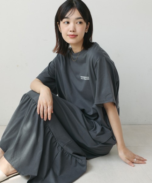 Bou Jeloud(ブージュルード)の「裾ペプラムフリルワンピース(ワンピース・レディース・チャコールグレー/ライトグレー・38)」の14枚目の写真