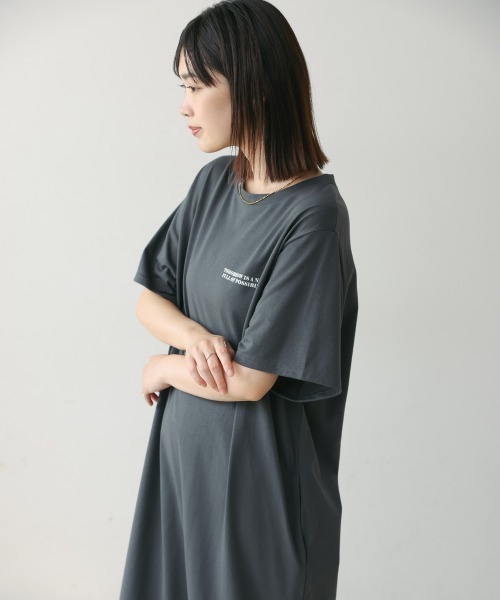 Bou Jeloud(ブージュルード)の「裾ペプラムフリルワンピース(ワンピース・レディース・チャコールグレー/ライトグレー・38)」の18枚目の写真