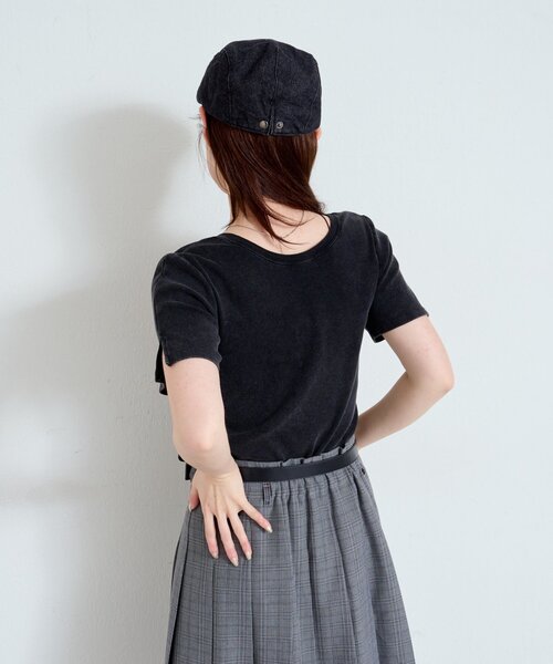 Kastane（カスタネ）の「【新色追加/5色展開/XS.Fサイズ展開】ピグメントヘンリーTEE（Tシャツ/カットソー・レディース・ブラック/ホワイト/ブルー/ピンク/ブラウン・X-SMALL/FREE）」の10枚目の写真