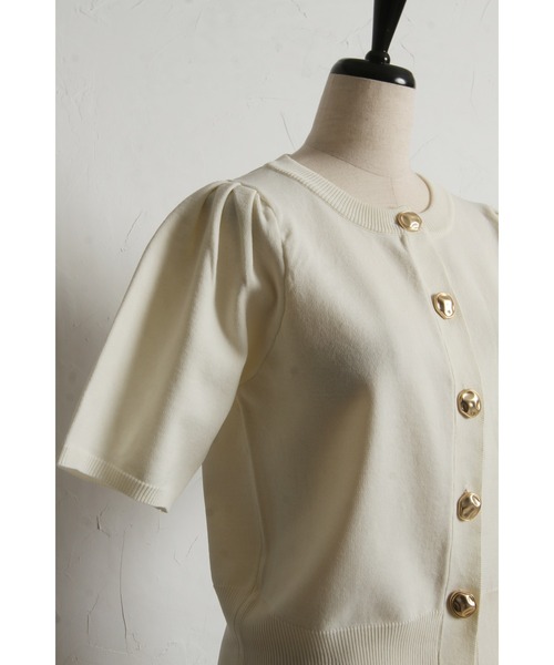 &. NOSTALGIA（アンドドットノスタルジア）の「【ZOZO限定】ショルダータックニットカーデ（カーディガン/ボレロ・レディース・ブラウン/ブラック/アイボリー・M）」の10枚目の写真