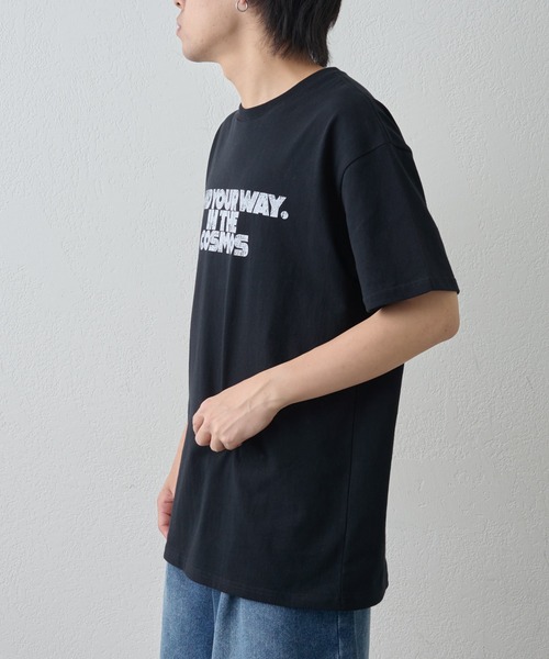 COLONY 2139（コロニートゥーワンスリーナイン）の「FIND YOUR カスレプリントTEE（Tシャツ/カットソー・メンズ・ブラック/ネイビー/ホワイト・MEDIUM/LARGE）」の5枚目の写真