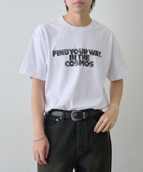 COLONY 2139（コロニートゥーワンスリーナイン）の「FIND YOUR カスレプリントTEE（Tシャツ/カットソー・メンズ・ブラック/ネイビー/ホワイト・MEDIUM/LARGE）」の8枚目の写真