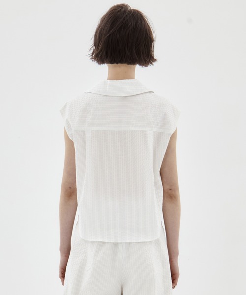 STUDIOUS(ステュディオス)の「【STUDIOUS/ステュディオス】Seersucker Sleeveless Shirt/シアサッカースリーブレスシャツ/ブラウス(シャツ/ブラウス・レディース・ブラック/ホワイト/ストライプ・FREE)」の5枚目の写真