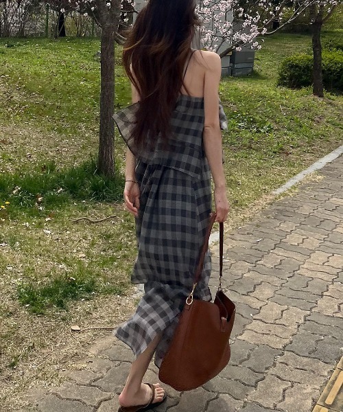 FREE STYLISTS(フリー スタイリスト)の「YUGA_YGMC Layered camisole dress(ワンピース・レディース・ブラック/ダークグレー/ライトグレー/オフホワイト・M/S)」の12枚目の写真