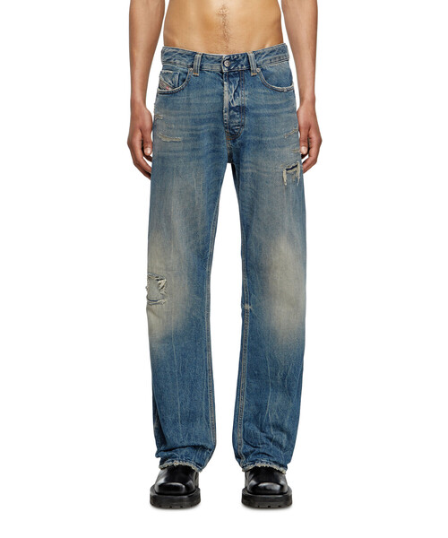 DIESEL(ディーゼル)の「メンズ デニムパンツ RELAXED 1980 D-EEPER L.30(デニムパンツ・メンズ・インディゴブルー・30inch/28inch/36inch/34inch/32inch/26inch)」の1枚目の写真
