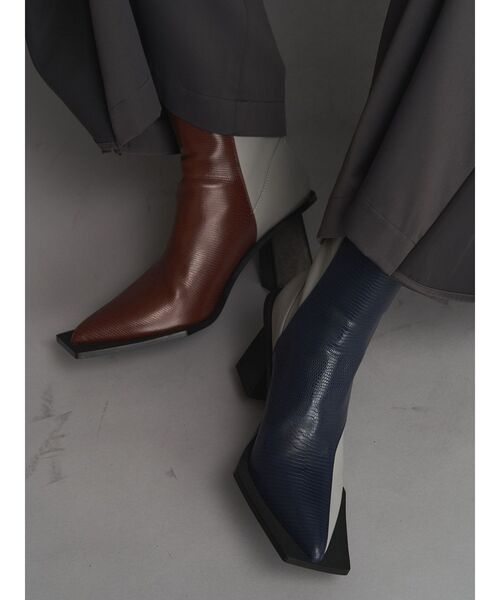 UN3D.（アンスリード）の「SQUARE EDGE POINTED BOOTS / スクエアエッジポインテッドブーツ（ブーツ・レディース・その他1/ブラック・38/37/36）」の2枚目の写真