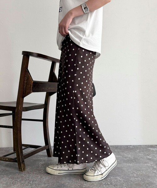 fredy emue（フレディエミュ）の「ワッシャーサテンドットスカート（スカート・レディース・ブラウン系その他/ブラック系その他・36/38）」の9枚目の写真