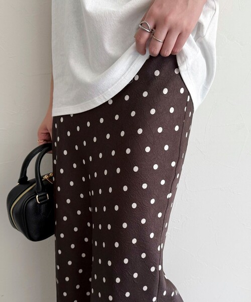 fredy emue（フレディエミュ）の「ワッシャーサテンドットスカート（スカート・レディース・ブラウン系その他/ブラック系その他・36/38）」の13枚目の写真