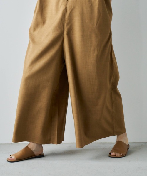 Libra Cue（リブラ キュー）の「Vネックオールインワン（つなぎ/オールインワン・レディース・ベージュ/ブラック・FREE）」の8枚目の写真