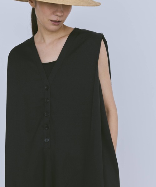 Libra Cue（リブラ キュー）の「Vネックオールインワン（つなぎ/オールインワン・レディース・ベージュ/ブラック・FREE）」の14枚目の写真