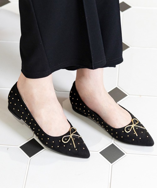 attagirl(アタガール)の「スタッズリボンフラットパンプス(パンプス・レディース・ベージュ/グレー/ブラック・22.0cm/22.5cm/23.0cm/23.5cm/24.0cm/24.5cm/25.0cm/25.5cm)」の16枚目の写真