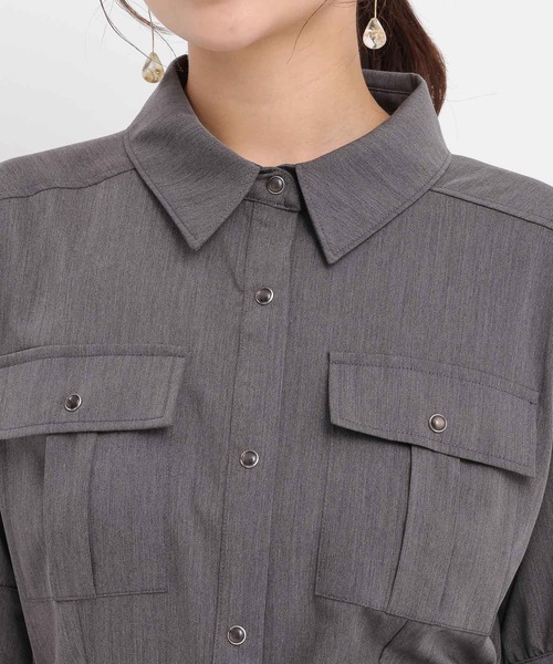 Andemiu(アンデミュウ)の「ポケットシャツワンピース583413(ワンピース・レディース・グレー/ネイビー/ベージュ・FREE)」の14枚目の写真