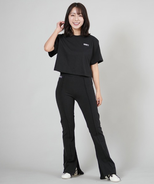 PUMA(プーマ)の「PUMA/プーマ PUMA X ROSE RELAXED TEE Tシャツ ショート丈 633806(Tシャツ/カットソー・レディース・ブラック/アイボリー・XS/S)」の8枚目の写真