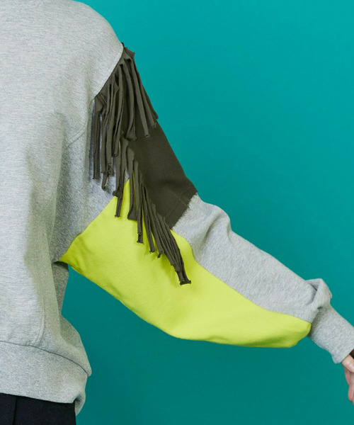 FRAPBOIS（フラボア）の「フリンジスウェット（スウェット・レディース・グレー/キャメル・1/2）」の6枚目の写真