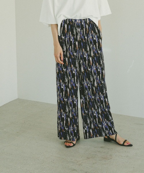 GLOBAL WORK（グローバルワーク）の「セルフカットプリーツパンツ/579557（その他パンツ・レディース・マスタード/スミクロ/ブラック系その他/ブラック・MEDIUM/LARGE）」の2枚目の写真