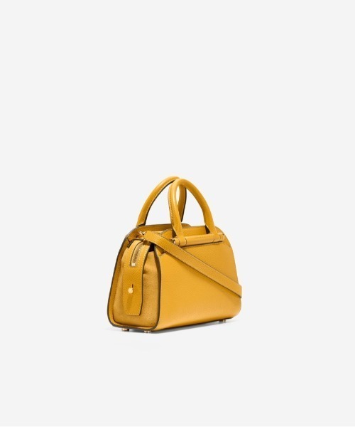 COLE HAAN（コールハーン）の「キャサリンスモールサッチェル womens（ハンドバッグ・レディース・イエロー・OSFA）」の3枚目の写真