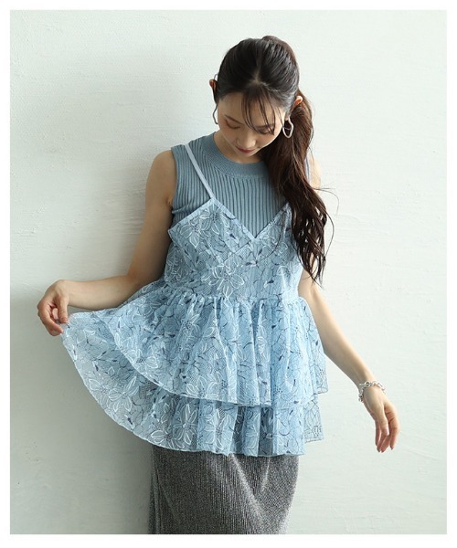 Sawa a la mode(サワアラモード)の「フラワーレースキャミソール&リブニット2点セット(アンサンブル・レディース・ブラック/ブルー・FREE)」の12枚目の写真