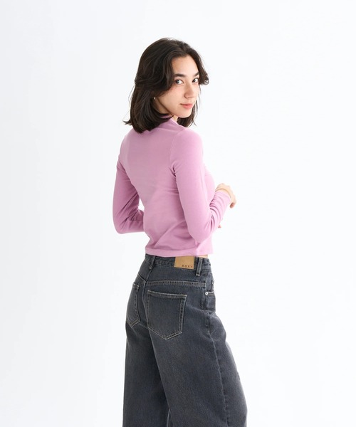 ROXY(ロキシー)の「SPARKLY /ロキシーラインストーンロゴタイト長袖ロンT(Tシャツ/カットソー・レディース・パープル/ブルー/ブラック/ホワイト・LARGE/MEDIUM/SMALL)」の16枚目の写真